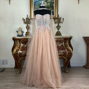 Women’s lace up formal embroidery evening prom dress